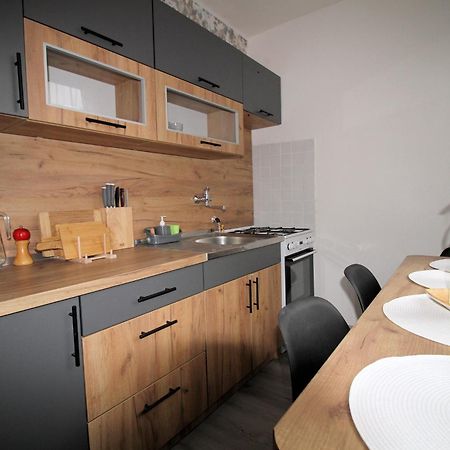 Karki Music Apartment Попрад Экстерьер фото